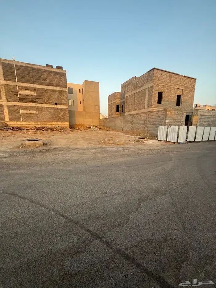 للبيع ارض سكنية في مخطط النبلاء م250 شارع16 غربي خلف نفط 12