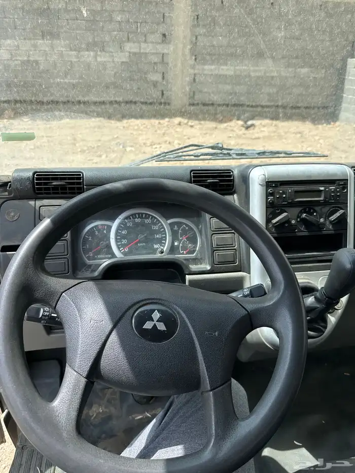 متسوبيشي كإنتر طو يل 8