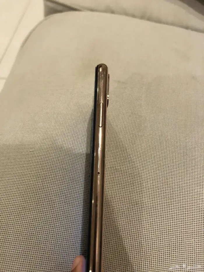 اعرض لكم جوالين ايفون اكس ماكس 4