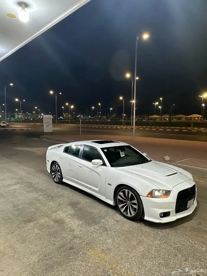 تشارجر 2014 SRT بلد 4