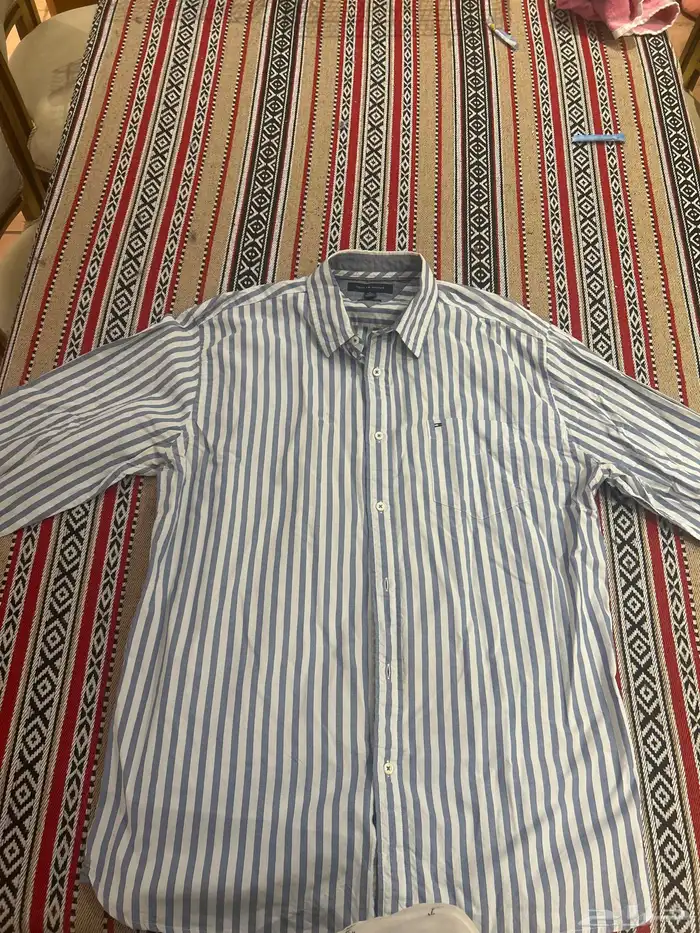 قميص تومي اصلي XL 0