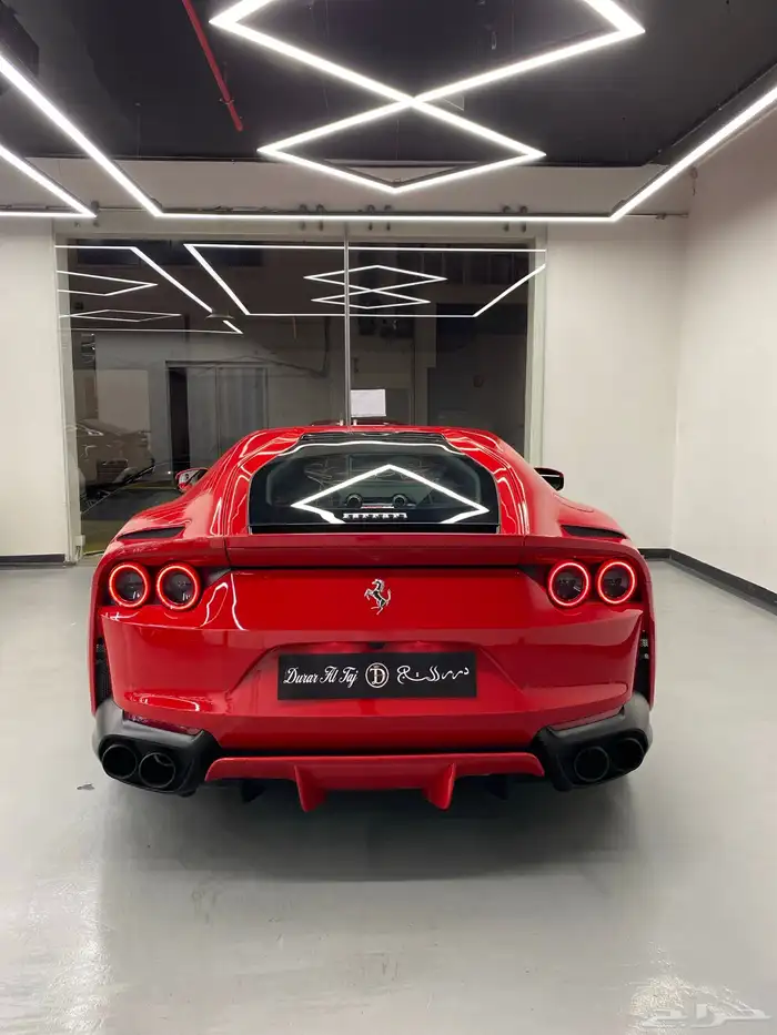 فيراري 812 4