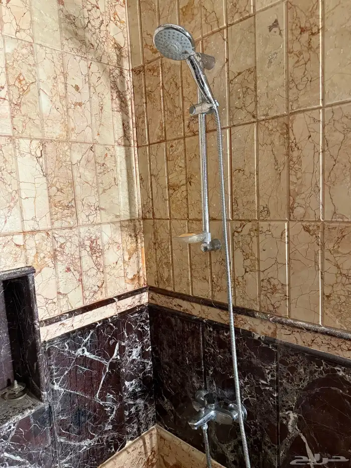(مستعمل) مغاسل رخام مكاتب ومكتبة مطبخ خشب أدوات صحية مكيفات 60