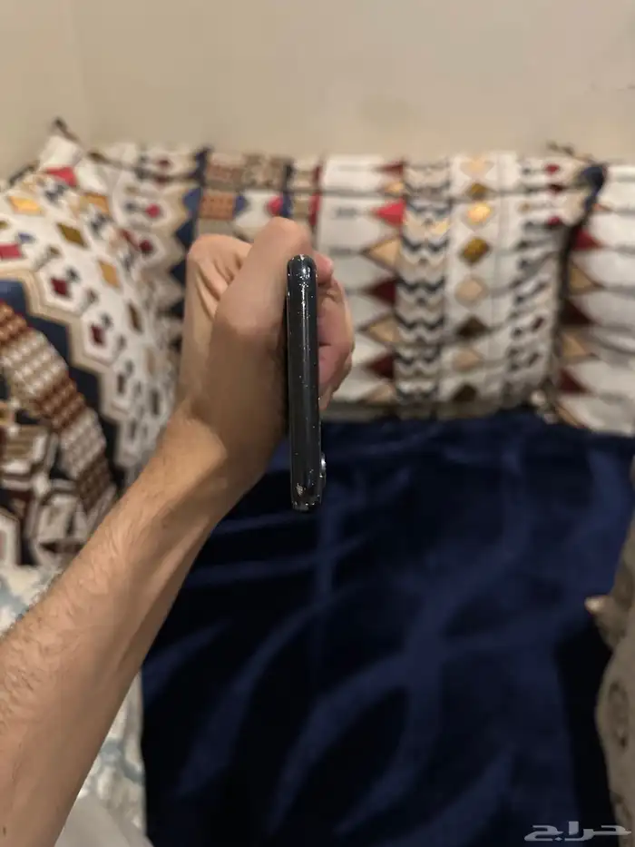 آيفون XR مستعمل 6