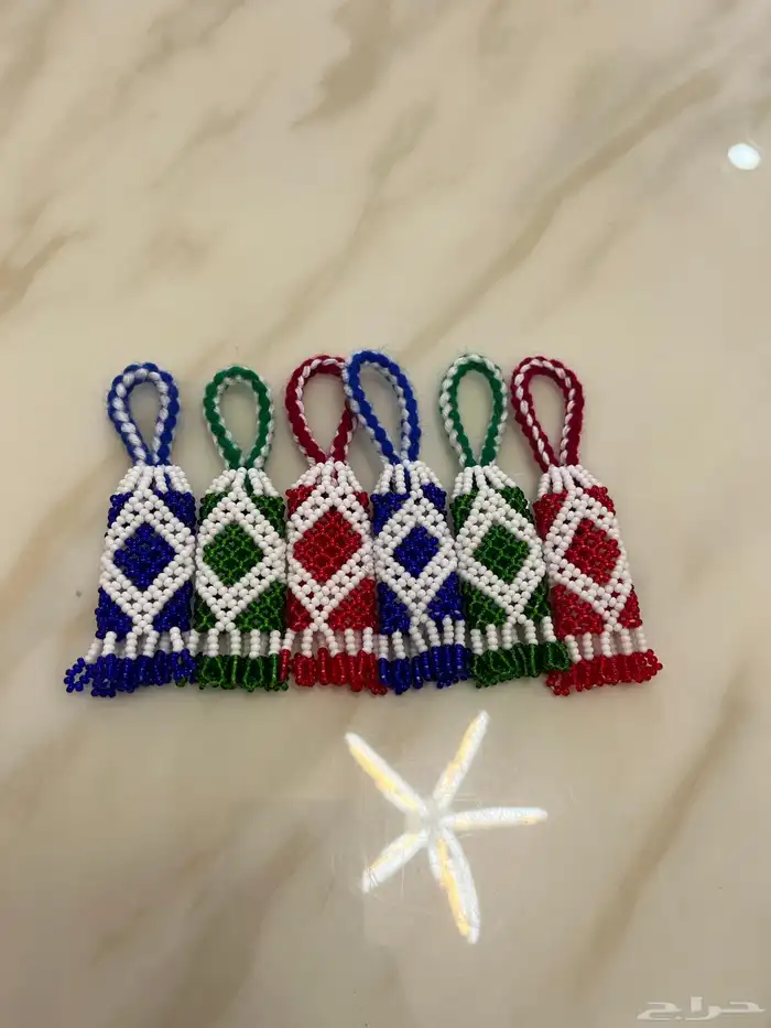 موداليات خرز 4
