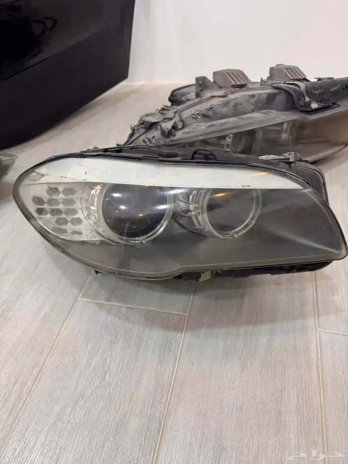 للبيع صداديم وانوار وسمكات وجنوط bmw f10 1