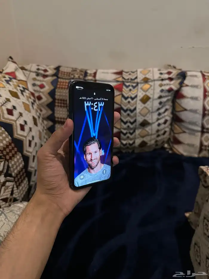 آيفون XR مستعمل 4