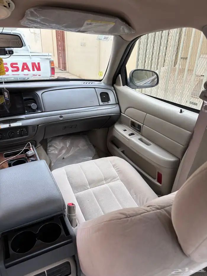 فورد كراون فكتوريا بوليسي 18