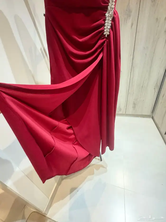 فستان نسائي 0