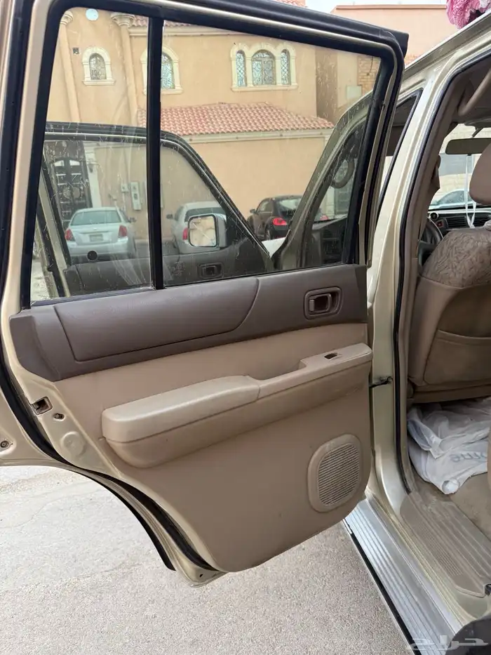 جيب نيسان ياعاشق النظيف اقبل بدل 8