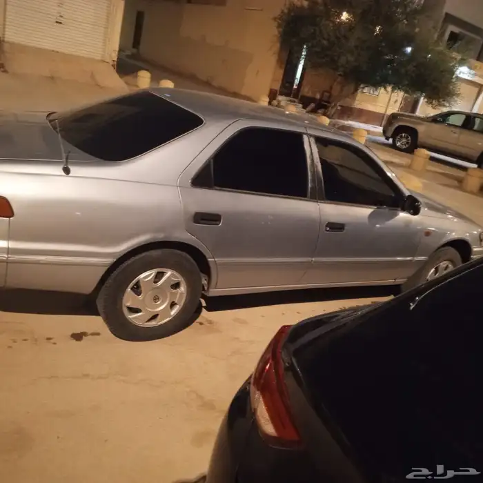 كامري 2000قير مكينه علي الشرط صدمه في الرفوف الخلفي اليسار 1