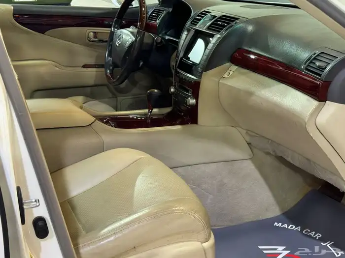 لكزس - LS460 L - 2010 - ممشى قليل فل كامل ( بحالة الوكاله ) 7
