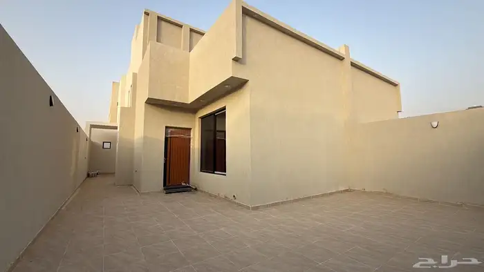 للبيع فيلا حي الجبل حد 650الف 4