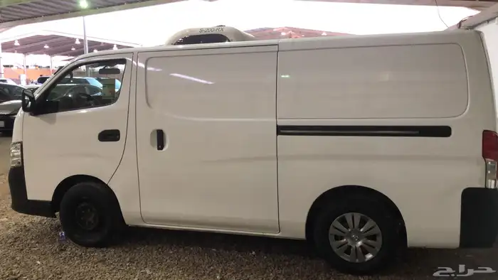 باص نيسان اورفان 2021ثلاجه نظيف 1