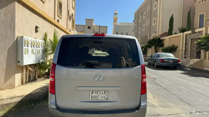هيونداي H1 موديل 2019 بنزين نظيفة ممشى قليل 3