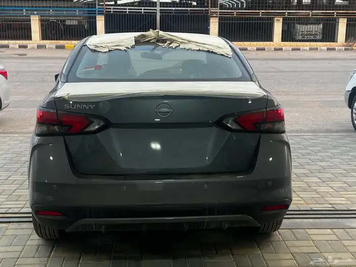 نيسان صني استندر الشكل الجديد 2024 فضي رصاصي  اسود 6