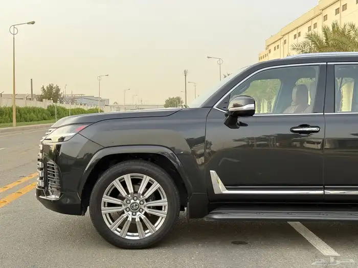 جيب لكزس LX600 2022 VIP سعودي - بحالة الوكاله - ضمان وصيانه 8