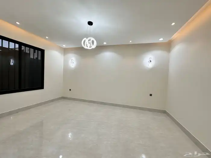 للبيع دور ارضي مداخل مستقله شارعين زاويه المحاله 600 الف 5