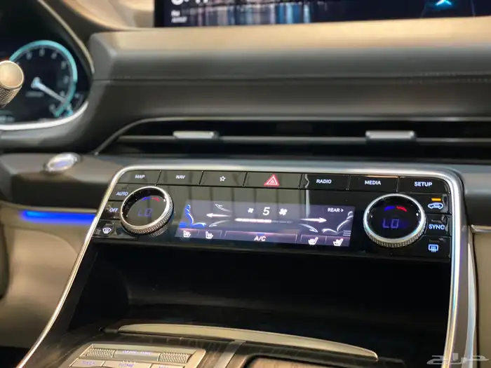 جنسس GV80 2023 ( رويال ) العداد 17 الف فقط 27