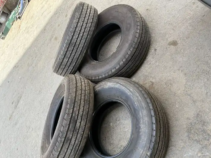 أربعه كفرات شوهين شبه الجديد مقاس 17 900 18