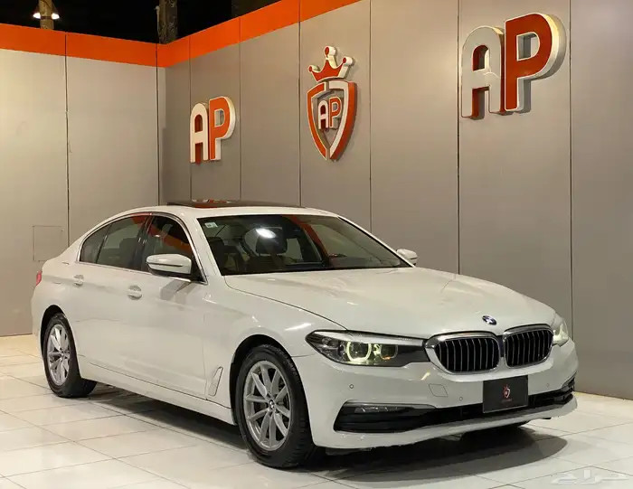 بي ام دبليو 520i 2020 بحالة نضيفه جدا 0