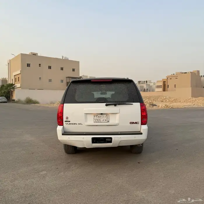 جمس يوكن 2011 نظيف 1