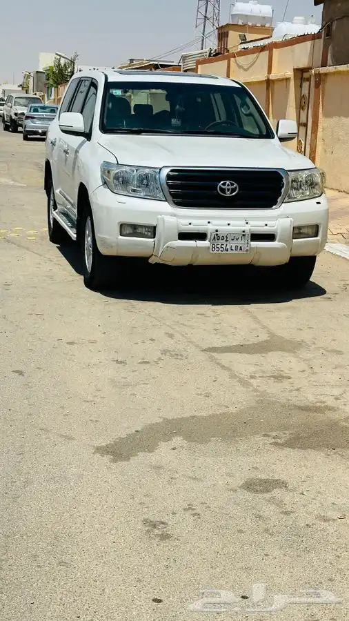 لاندكروز 2009 ابيض مستخدم اول من الوكاله 1