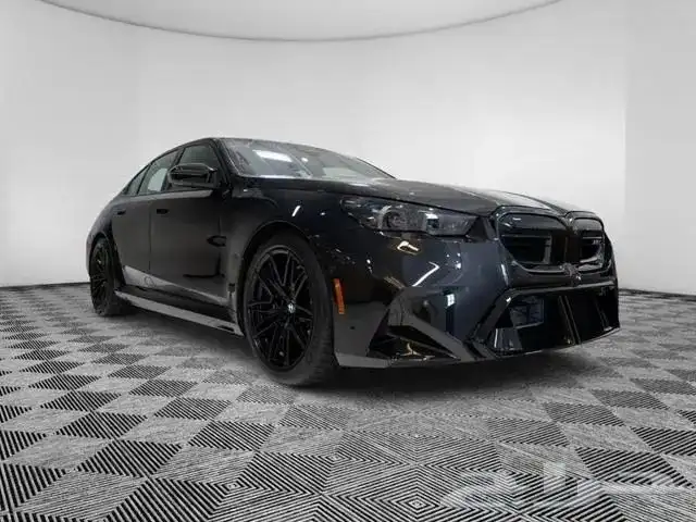 بي ام دبليو 2025 BMW M5 2