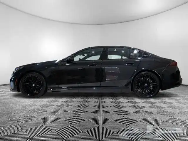 بي ام دبليو 2025 BMW M5 4