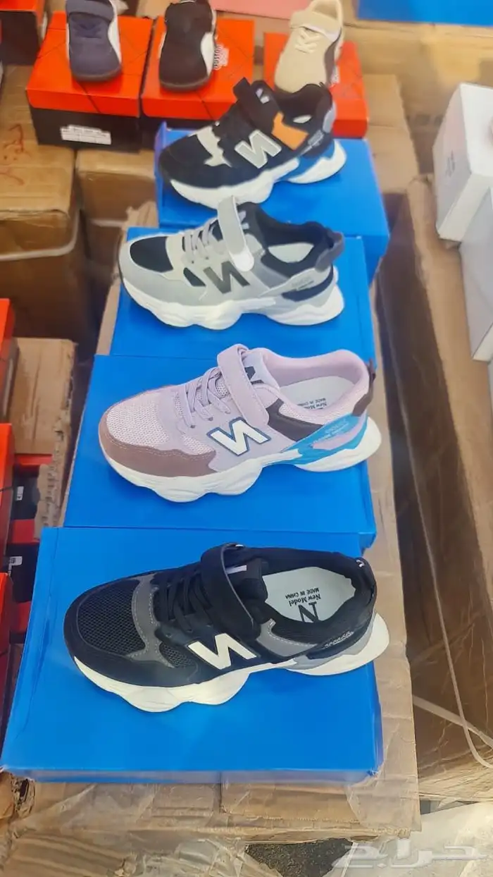 عروض شنط مدارس وشوزات اطفال ب95 بسس 31