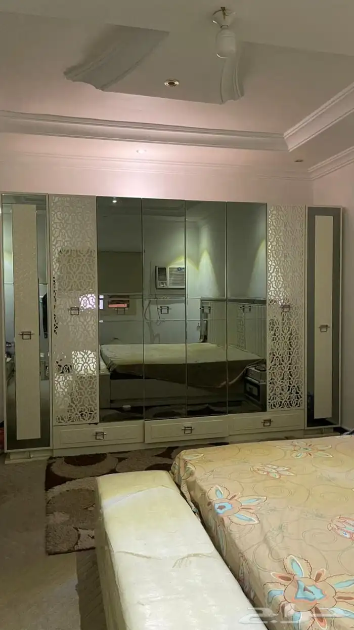 غرفه نوم استخدام نظيف 1