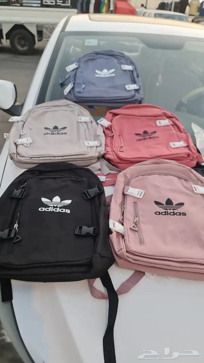 عروض شنط مدارس وشوزات اطفال ب95 بسس 5