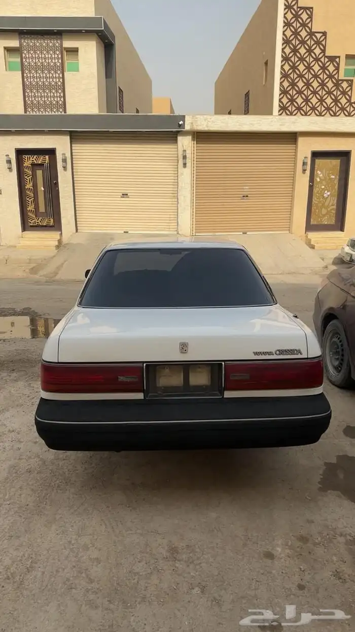 للبيع كرسيدا نظيفه جدا للمستخدم 1993 XLI 3