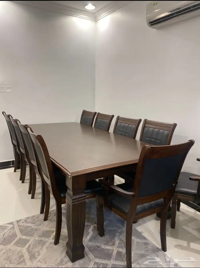 طاولة طعام 2