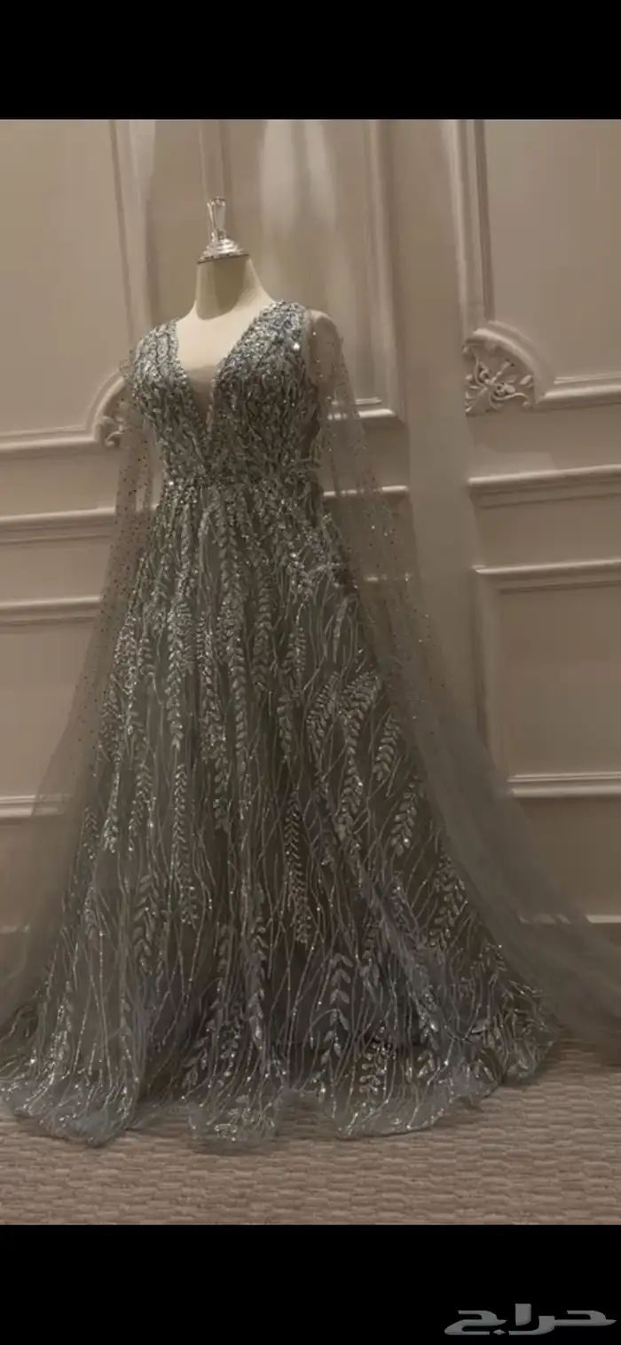 فستان شبه الجديد استخدام يوم وآحد 1