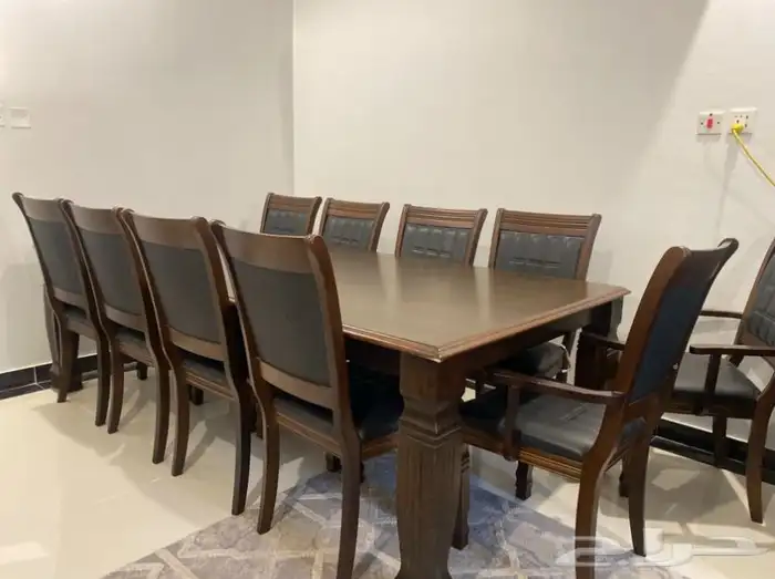 طاولة طعام 3