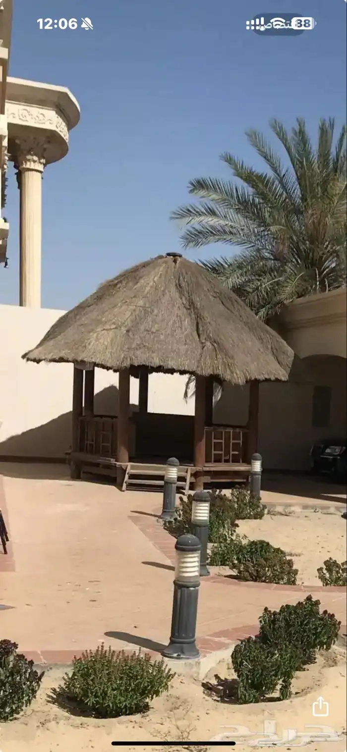 جلسة كوخ خشب اندونيسي من حدائق السلطان 0