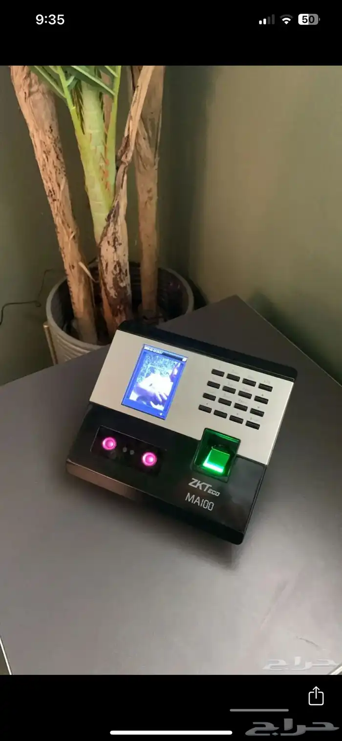 فني تركيب كاميرات وأجهزة مراقبة وشبكات 3