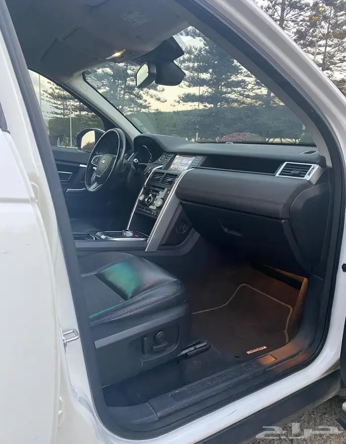LAND ROVER DISCOVERY SPORT 2015 70