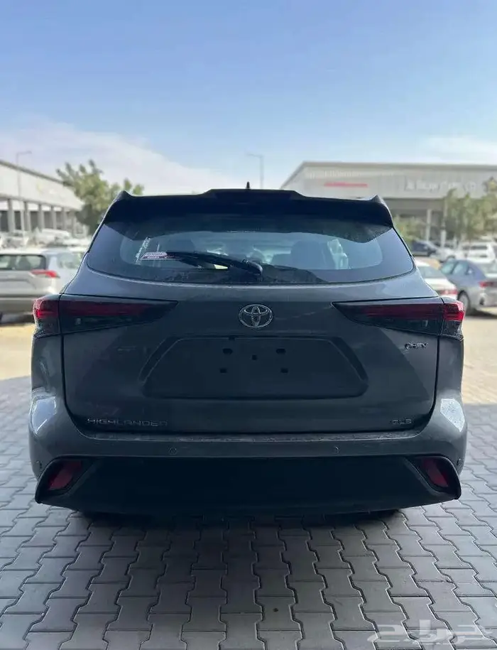 هايلاندر GLE هايبرد 2025 3