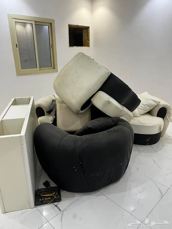 غرفه نوم وكنب للبيع 2