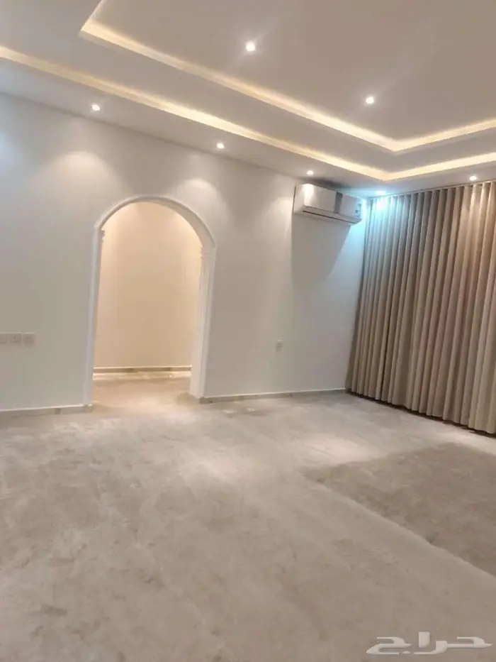 دور أرضي ممير للايجار مساحة 450 18