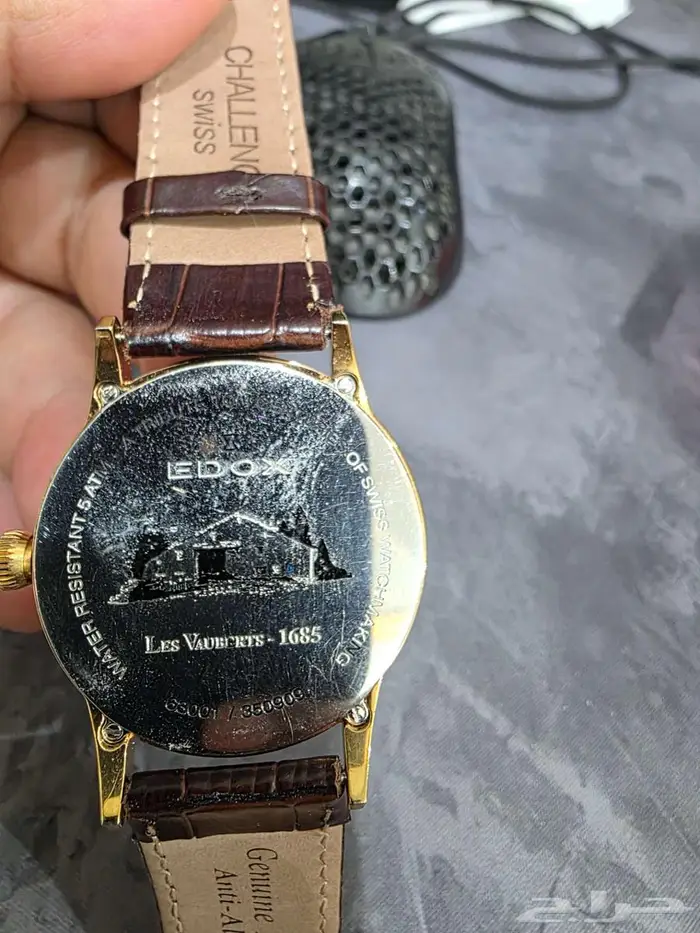 للبيع ساعة ماركة Edox Les Vauberts Big Date 4