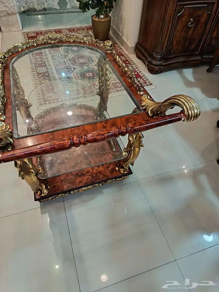 عربة تقديم 0