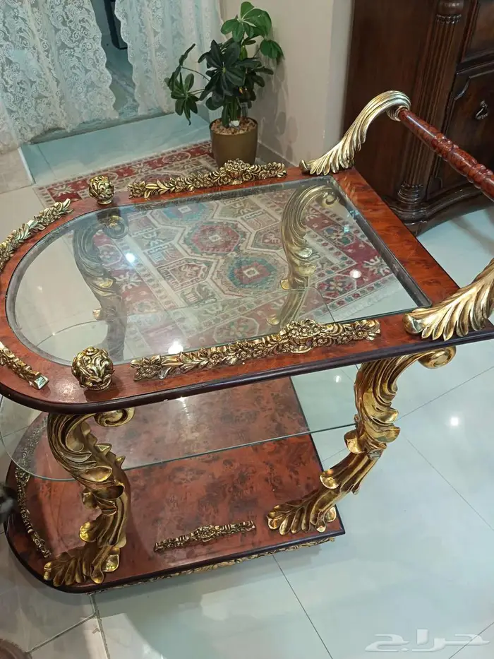 عربة تقديم 1