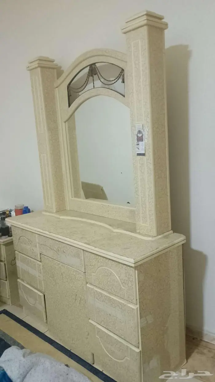 اثاث غرفة نوم للبيع 1