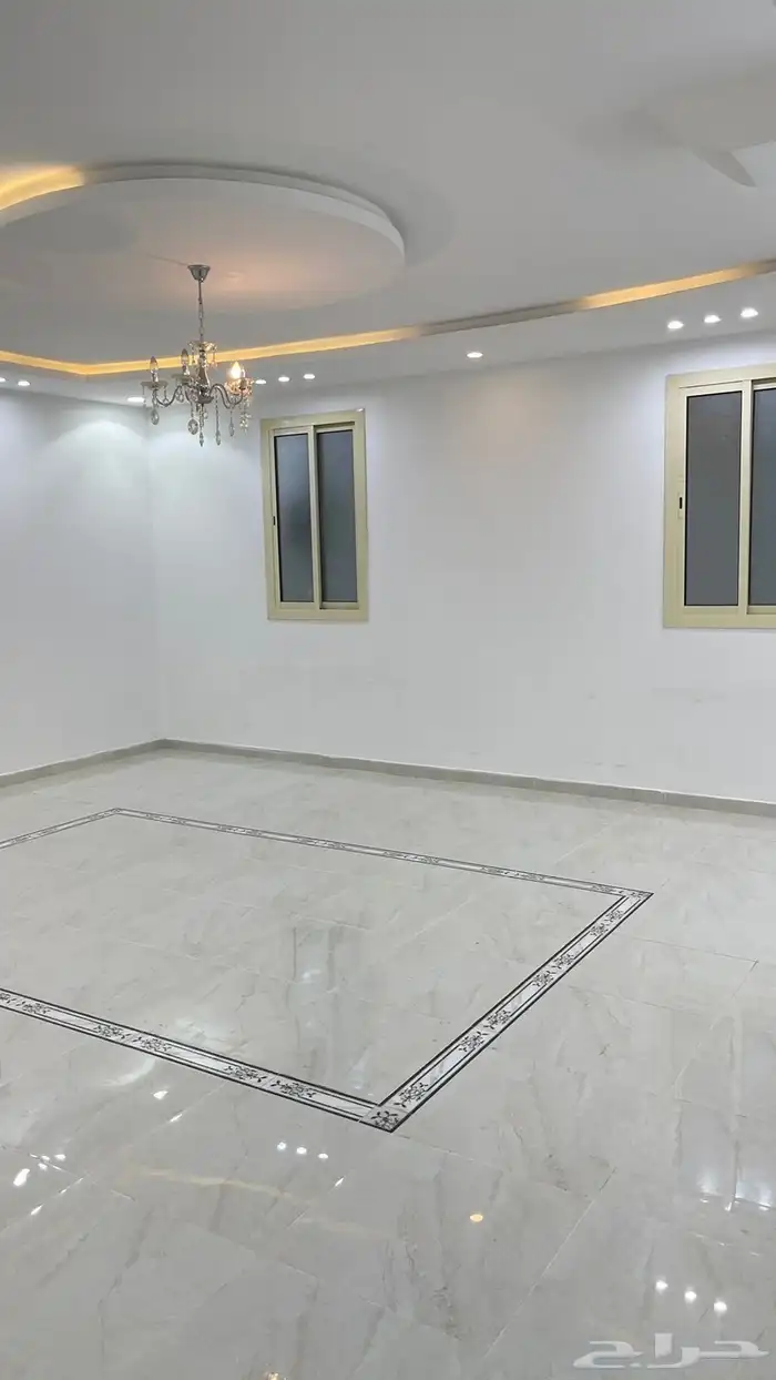 شقة فاخرة للايجار بالحلقة الشرقية بالطائف 1