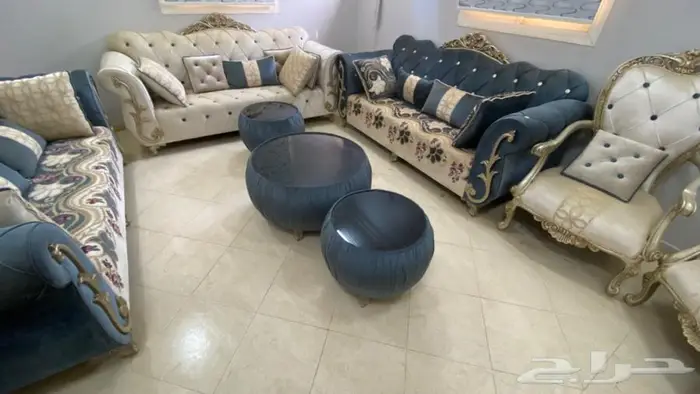 كنب كلاسيك تركي للبيع مستعجل لايوجد به عيوب اسفنج قوي ومتين 0