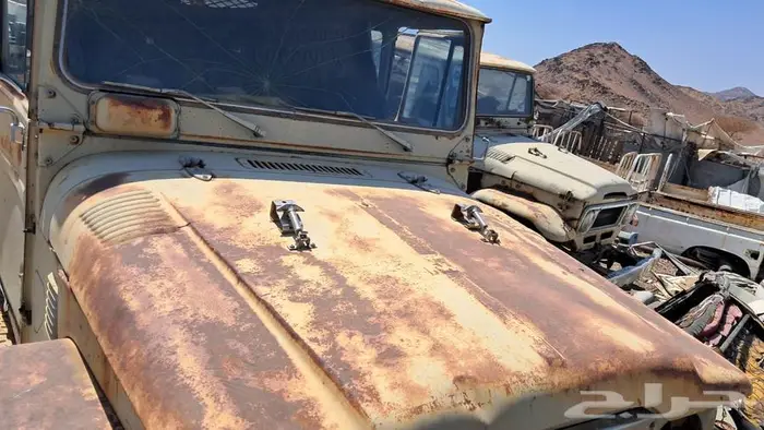 للبيع قطع جيب شاص قديم من مديل 84 وتحت 36