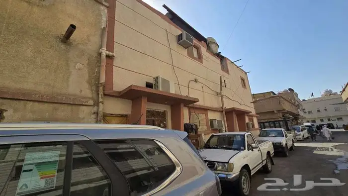 منفوحة بيت شعبي144م ع شارعين للبيع من المالك دخل سنوي 42ألف 1